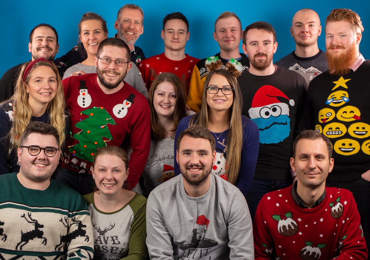 evo_careers's tweet photo. On Friday it was #ChristmasJumperDay, followed by our 2019 Christmas party! What better way to get in the festive spirit! ππ
ππΎ
#ChristmasJumperDay2019 #Christmas2019 #JoinOurEvolution #FridayFeeling https://t.co/bdNd5NGjF9