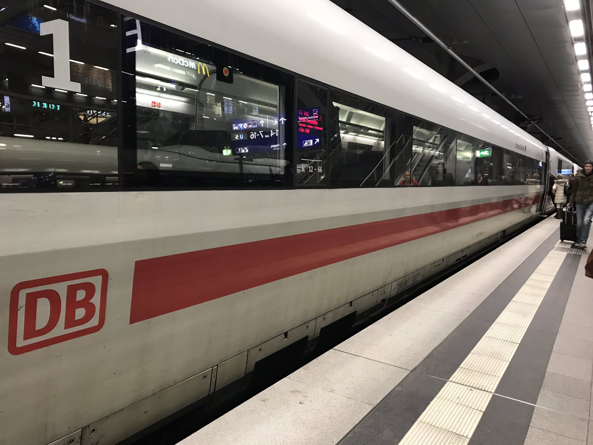 画像 ドイツ鉄道が話題になってるドイツ鉄道iceのファーストクラス