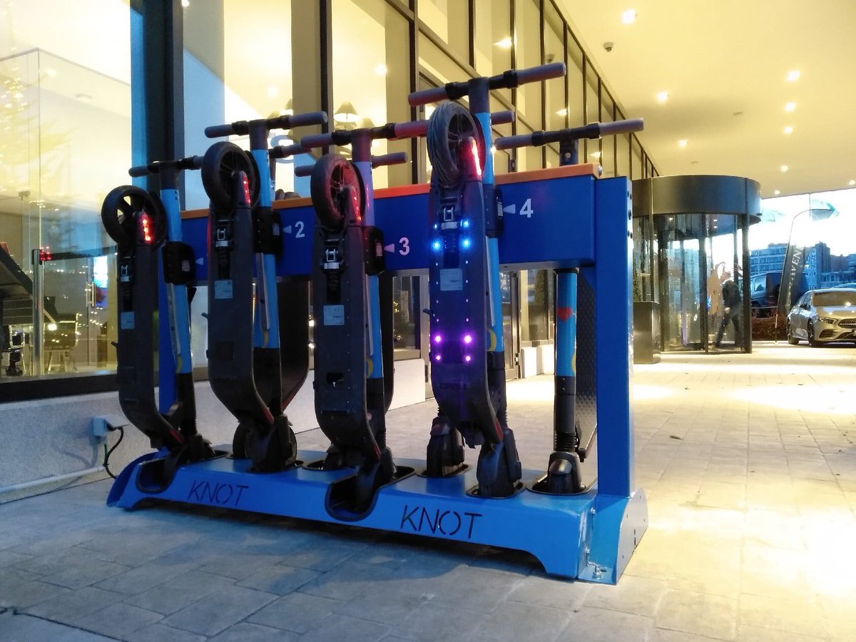 🛴Testez nos nouvelles trottinettes électriques 🛴 
Le Van der Valk Congres Hotel Liège en collaboration avec KNOT vous propose désormais un tout nouveau service de trottinette électrique!
Une première en Belgique!
<a href="/Knot_City_Bel/">Knot Belgium</a> <a href="/Knot_city/">KNOT</a> <a href="/VilledeLiege/">Ville de Liège</a>