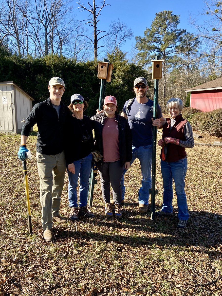 We are so thankful for volunteers like these from the South Carolina Wildlife Federation. Thank you, #SCWF for your hard work around camp today! #nature #naturelovers #donatediscovery #CampDiscoverySC #BlythewoodSC #ColumbiaSC