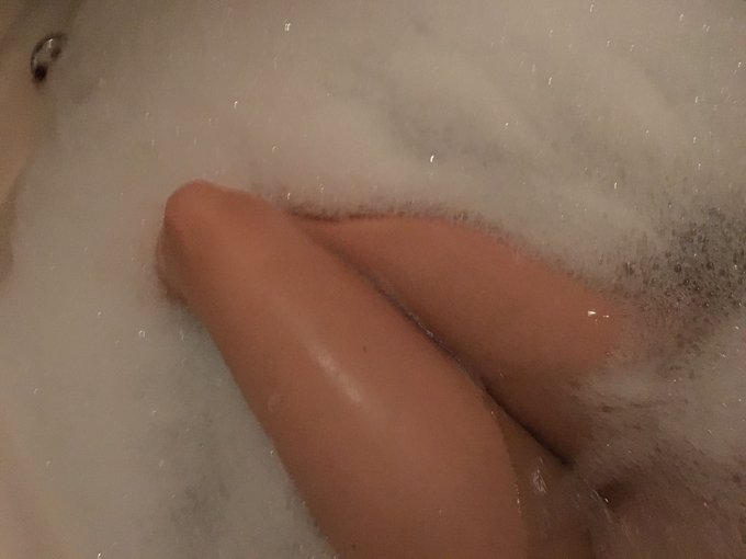Bath time... Want to join?  #nsfw #bathtime #porn #girl https://t.co/BOWy28I8TZ<a href="/tag/nsfw"class="tags">#nsfw</a><a href="/tag/bathtime"class="tags">#bathtime</a><a href="/tag/porn"class="tags">#porn</a><a href="/tag/girl"class="tags"><span>#girl</span></a>