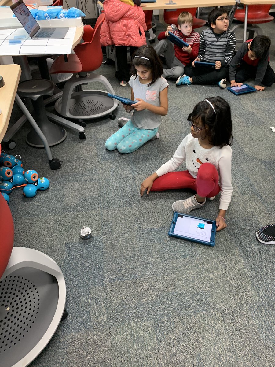 MrsEllison_CISD's tweet photo. Happy Coding Day! #Lakeside1920 https://t.co/JRvEdi9bKh