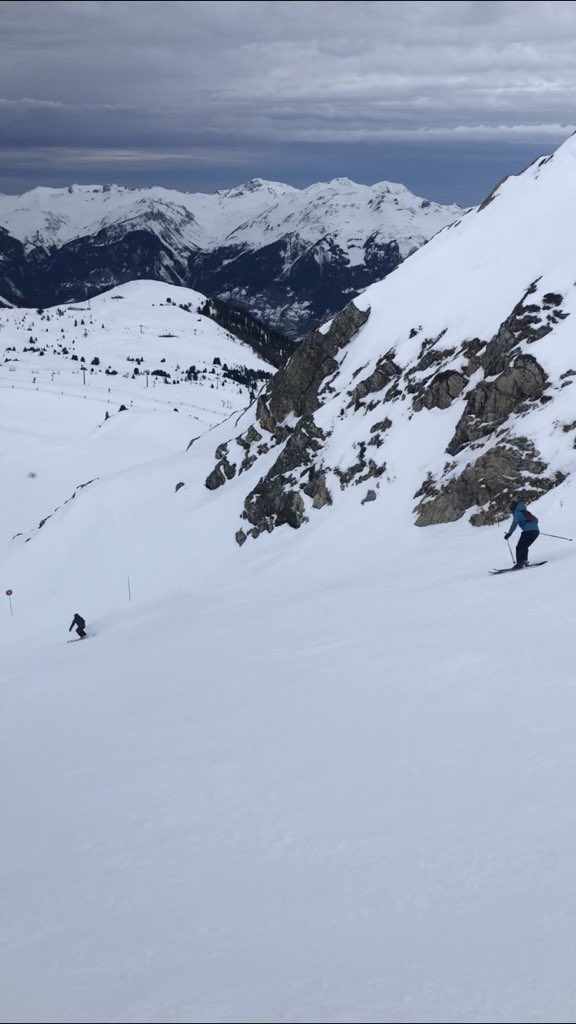 WindermereH's tweet photo. Great day2 skiing for the Sixth Form. How was your day in Folgarida? ⛷#LaPlagne19 #fol19 @SportAshville @AshvilleCollege https://t.co/Lx1iPka9RN