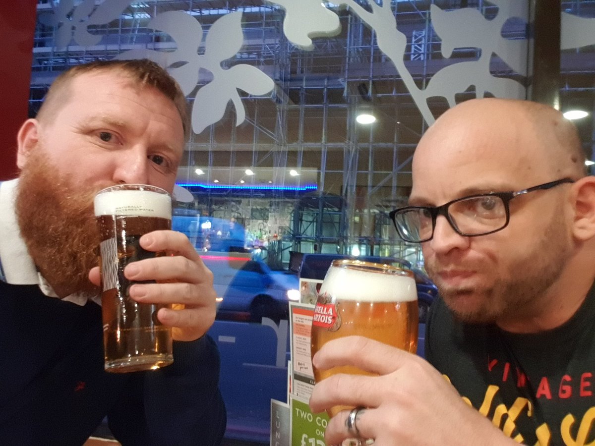 Staceywestblog's tweet photo. We've arrived London #thefsf https://t.co/raYZeVaoEb
