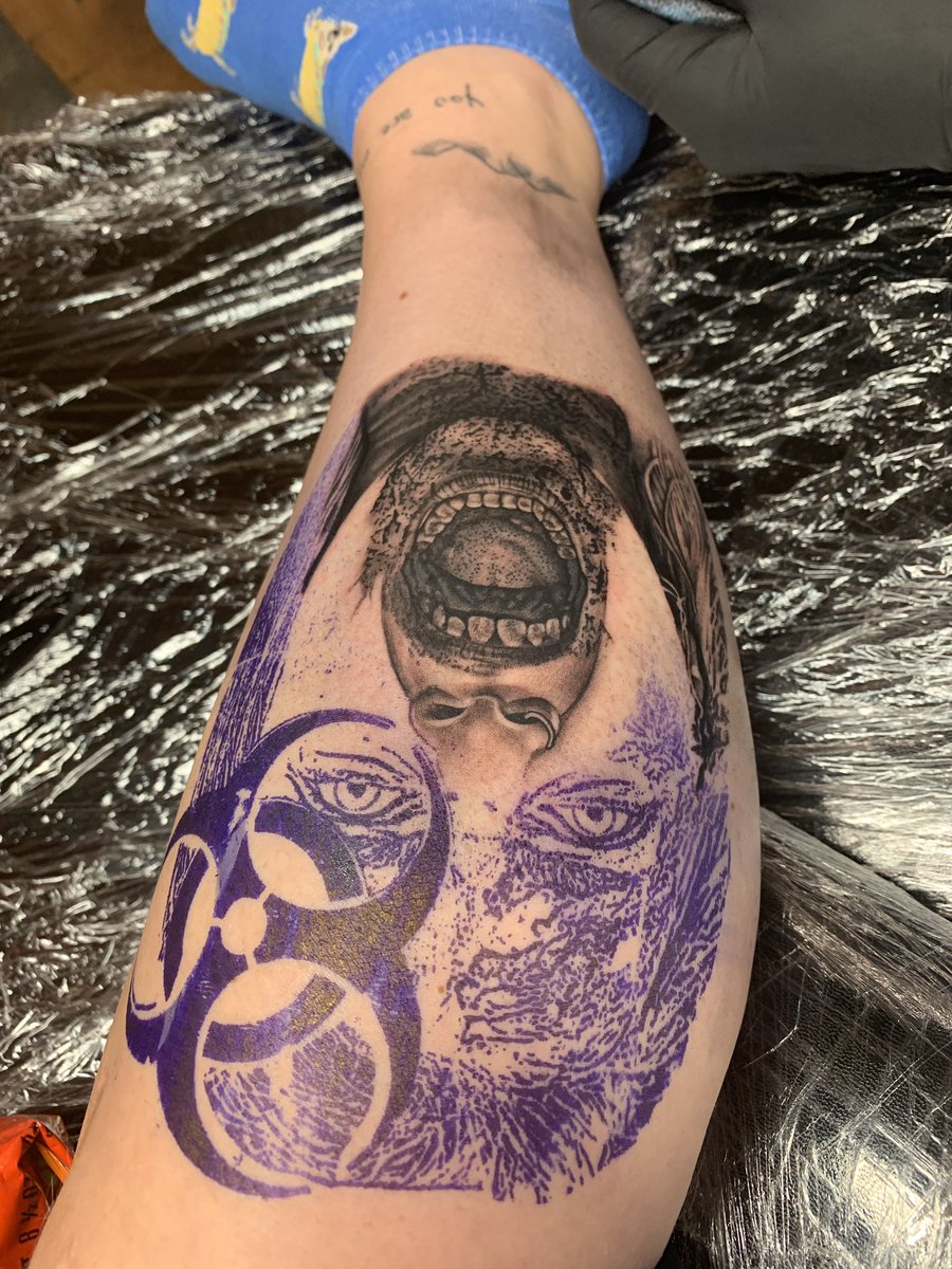 bhivetattoos304's tweet photo. Twitter plz do ur thing and make my coworker Bobby Tackett famous bc look what this man can do❕❗️ https://t.co/YVQRB0Tiyl