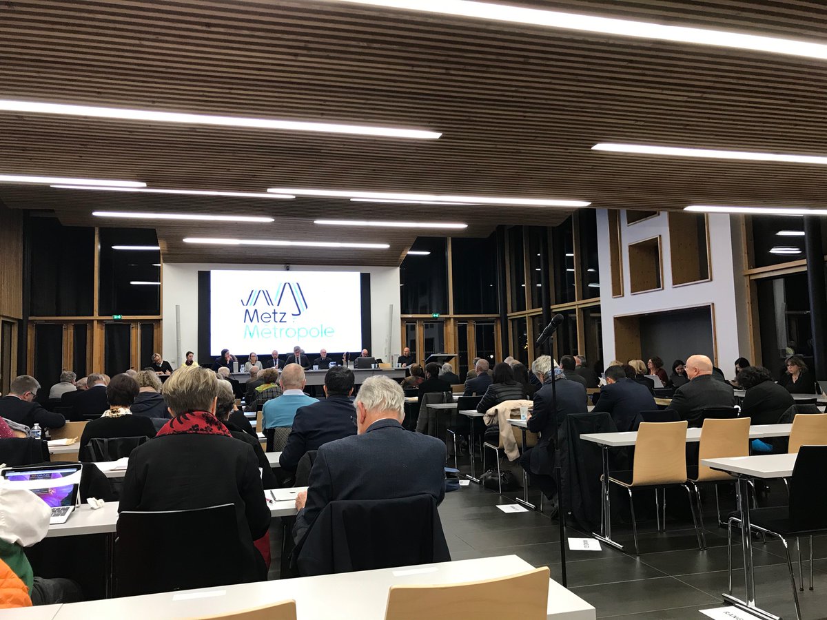 infoFEM2018's tweet photo. C’est parti pour le dernier Conseil de @MetzMetropole de l’année avec vos élus @EngagespourMetz #Metz #CMMetzMétropole https://t.co/a5nqW3IR7a