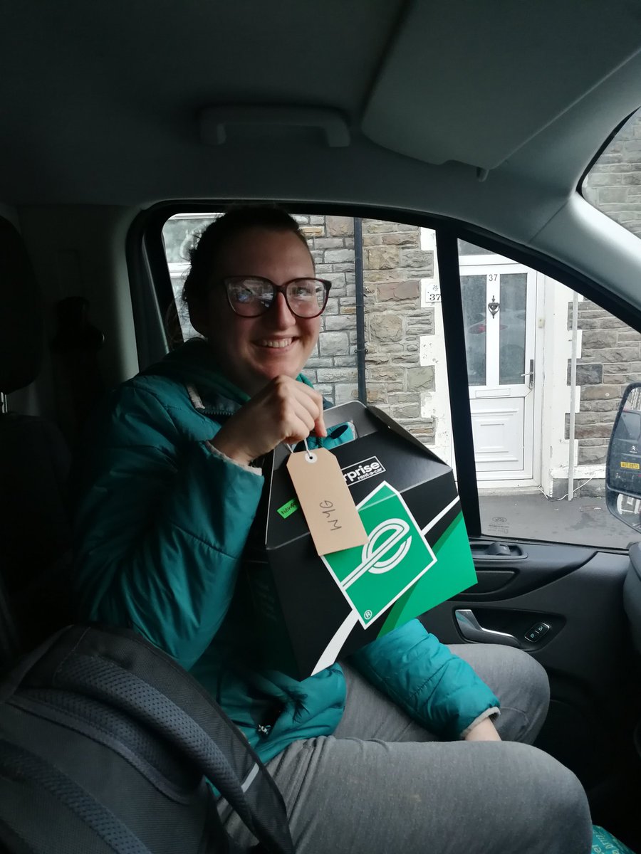 DanielleLane1's tweet photo. A happy customer taking some treats into WYG to thank them for their business this year! #HappyChristmas #U5alive #u54midable @sashaliddle https://t.co/ViLuFDPEjw