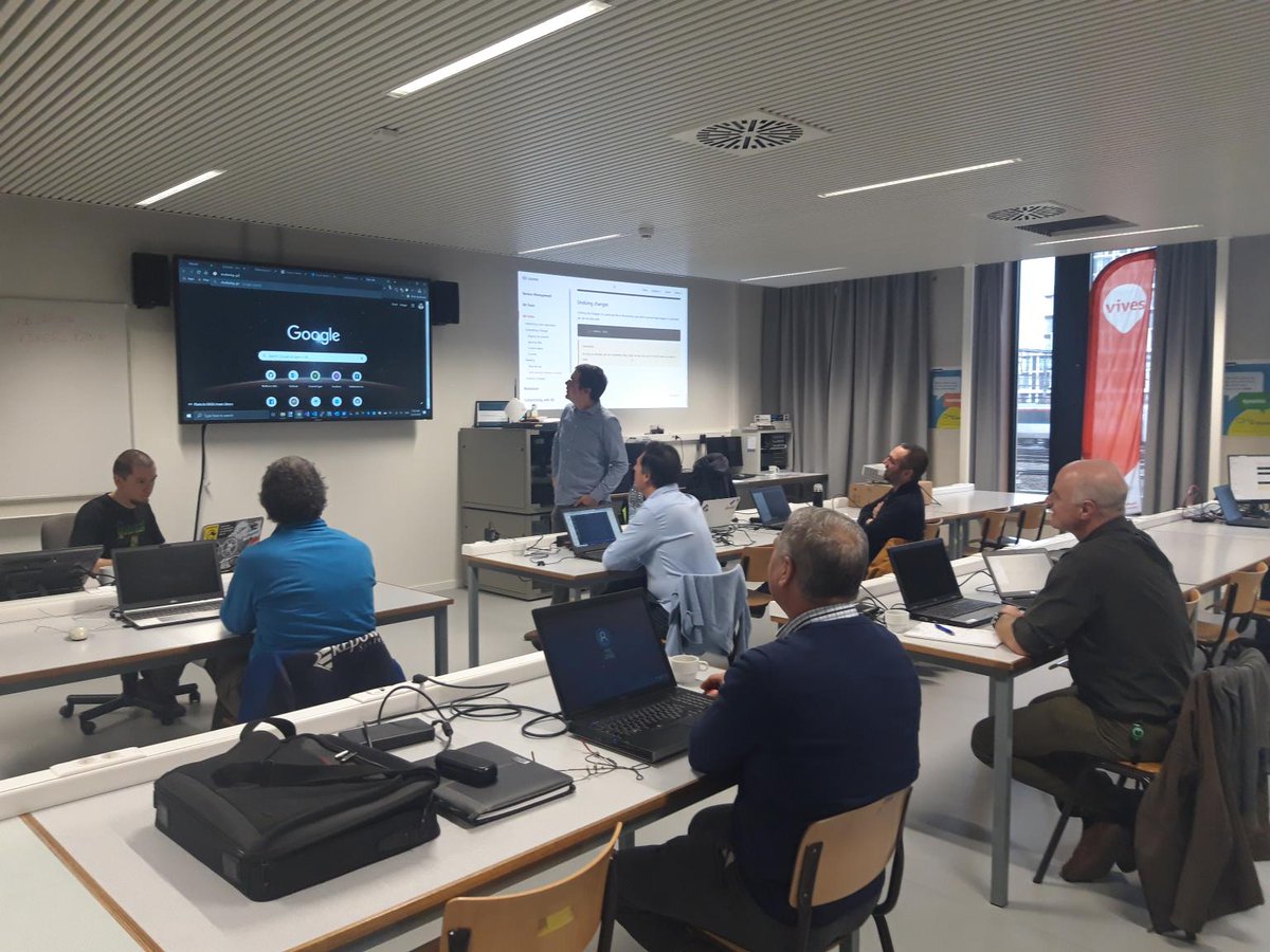 devbitvives's tweet photo. Kickstarting the project: "Samenwerken voor het ontwikkelen van cursussen met Git, GitHub en Vuepress" is de eerste cursus die wij ter beschikking stellen: 

https://t.co/IpxKuOjCnt

Hierover organiseerden wij een studiedag voor  leerkrachten en mensen uit het werkveld. https://t.co/fFkmqDgyK7