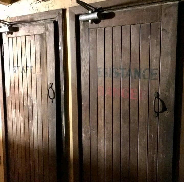Calonlive's tweet photo. #savetheoldllanelliodeon #calonlive #llanelli #carmarthenshire #southwales #cinema #odeon #artdeco #restoration #artdecocinema #artdecodesign #artdecostyle #vintagecinema #streamline #streamlinemodern #door #doors #fireresistant #firesafety #oak #oakdoors https://t.co/P8A77aTEgo