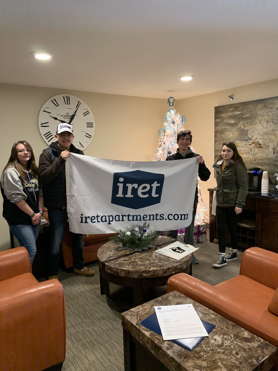 Mick_Lenhardt's tweet photo. Students in class got to tour an apartment today to learn what all goes into renting an apartment. Thanks to IRET for letting us come over! https://t.co/A0FNMMXfIs