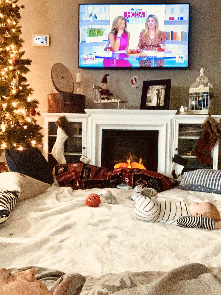 KateLoucks's tweet photo. Mama doesn’t let Calvin watch TV often, but when I do it’s in a pillow barricaded cuddle fort nursing #Mastitis while watching our favorite ladies. @hodakotb @HodaAndJenna #coffeeandthetodayshow https://t.co/T52Z3RY3NG