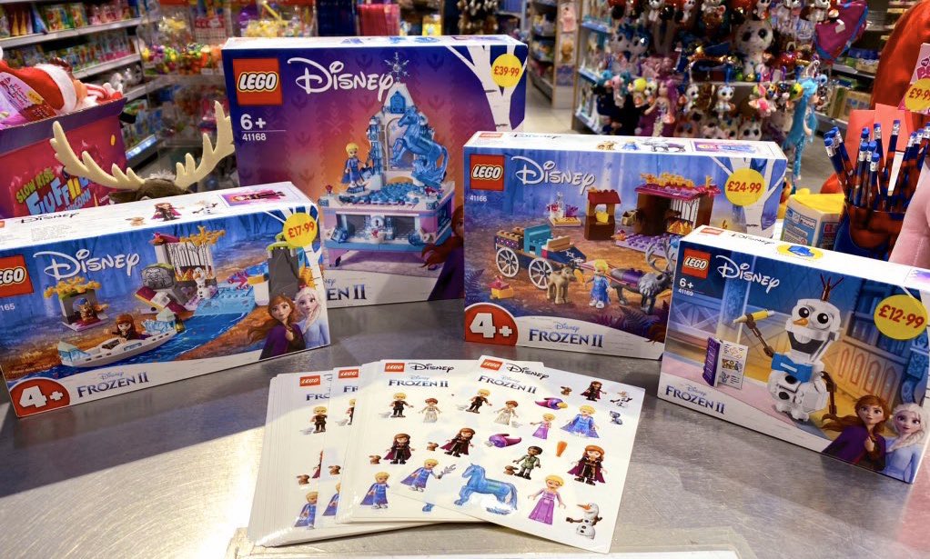 IntuLangleys's tweet image. Do you love 𝗙𝗿𝗼𝘇𝗲𝗻? ⛄️

Get a FREE set of 𝗙𝗿𝗼𝘇𝗲𝗻 stickers when you purchase any 𝗙𝗿𝗼𝘇𝗲𝗻 𝗟𝗲𝗴𝗼!
An ‘ice’ little free add-on for any Disney/Lego lover!

#LangleysToys #Langleys #Frozen #Frozen2 #Lego #Disney #ChildrensToys #GiftIdeas #ChristmasShopping