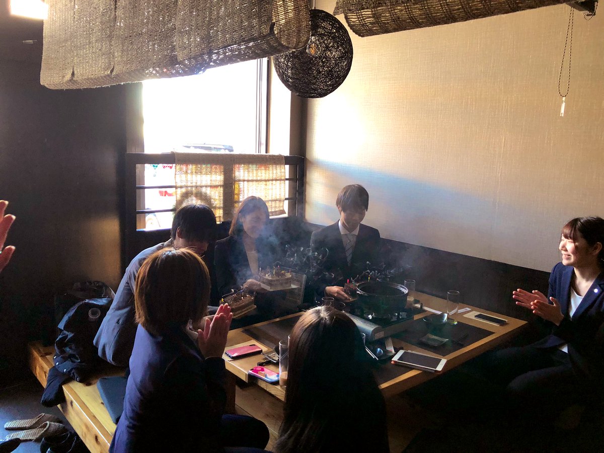メディアテレコムです😊
先日は定休日でした😌
定休日は上司や先輩方と食事をしながら、より良くするために当社で行なっている事業についての話合いをしました✨
そして！！本日は11月12月の誕生日のスタッフへケーキのサプライズもありました🎉次回の投稿もお楽しみに🌟
#メディアテレコム