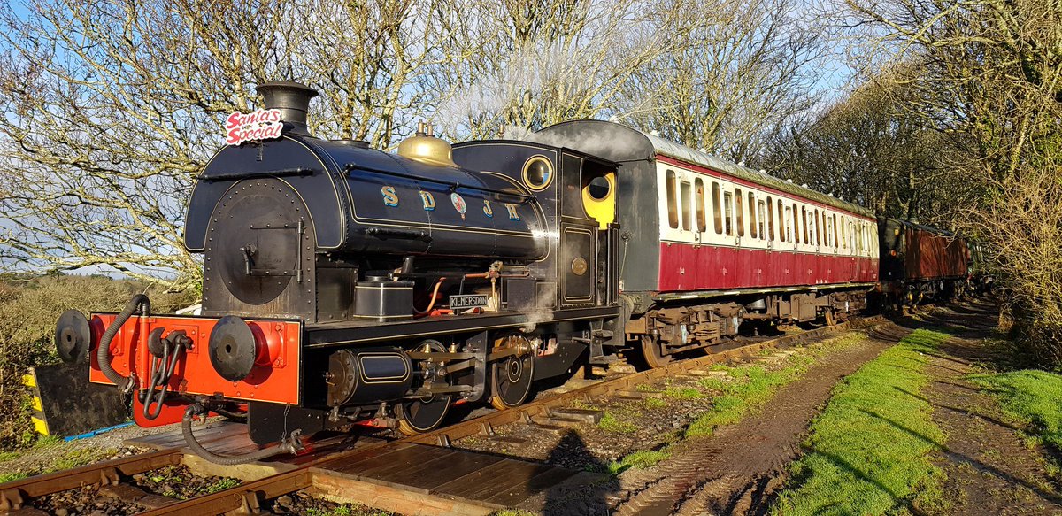 Discover Helston tweet media