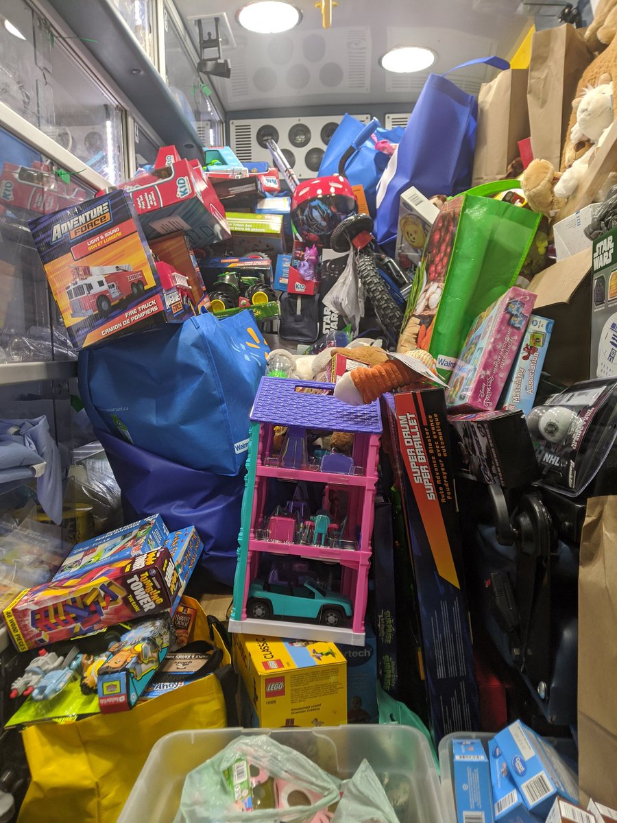 PEIMedic96's tweet photo. Another successful year of #packtheback thanks to everyone who came out to support this event. Making Christmas a little better for needy families this #holidayseason #BlessedAndGrateful https://t.co/sS9yxeo68I