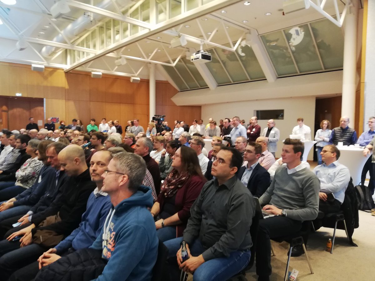 Nady__88's tweet photo. Full house bei #Talks4Nerds. Heute mit dabei @alibaba_cloud und @Huawei_Germany. Freut Euch auf spannende talks zu #cloud #BigData #serverless #gaussDB #CloudComputing #datalake @ruv_de #it https://t.co/OS1H2xZAoX
