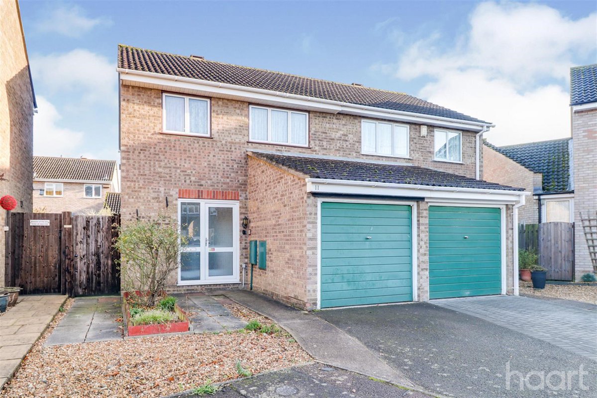 Set at the end of a quiet cul-de-sac, this well presented 3 bedroom home in Eaton Socon features a generous rear garden and an excellent scope for extension, subject to planning permission. Click to find out more.

haart.co.uk/buying/3-bedro…