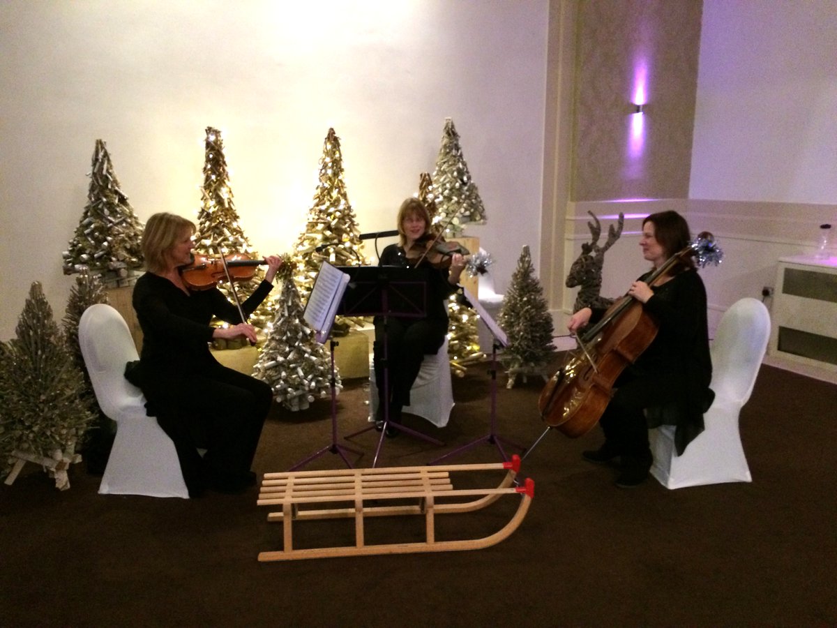Winter wonderland scene for us to play in.  Party nights <a href="/CrownHotelHGT/">The Crown Hotel Harrogate</a> we're off now on our sleigh, see you in the New Year.  Merry Christmas 🎄