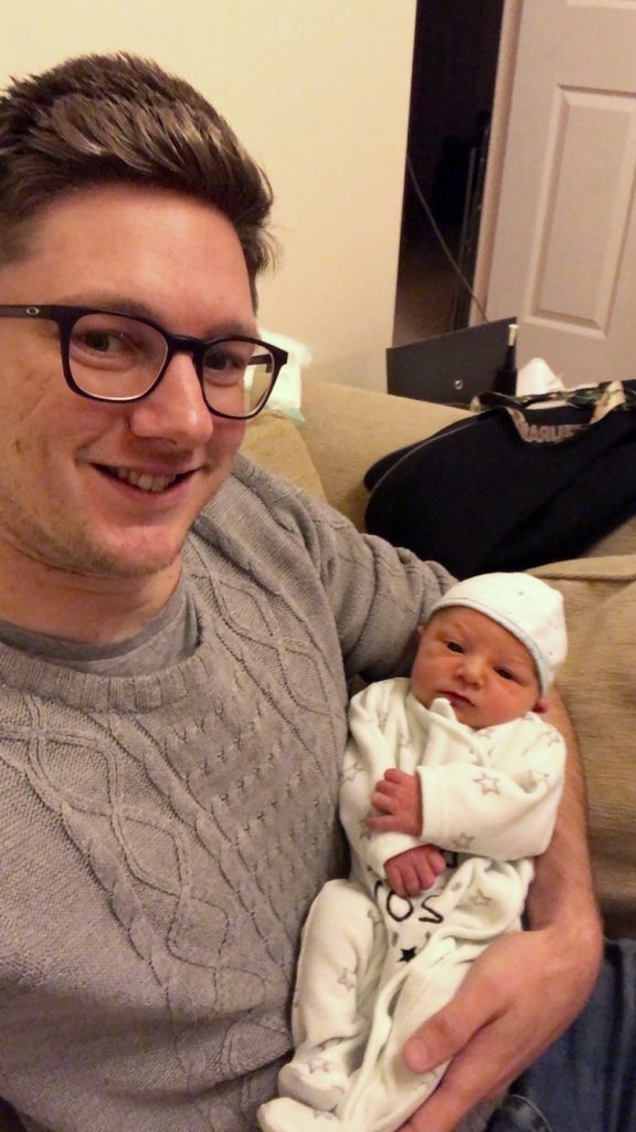 Gempask's tweet image. Lost for words, Freddie is one very lucky little boy. He’s got a big loving family and everyone adores him🥰I still can’t believe how tiny he was at only 1week old  🙈