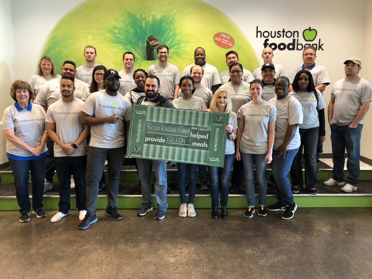 ReservoirGroup's tweet photo. We really enjoyed working at the Houston Food Bank to give back to our community! The Houston Food Bank feeds millions of people within the region, and we were super excited that our half-day of work was able to provide 12,101 meals.  
#RGculture #healthy #HoustonFoodBank https://t.co/XtbTB2g6sA