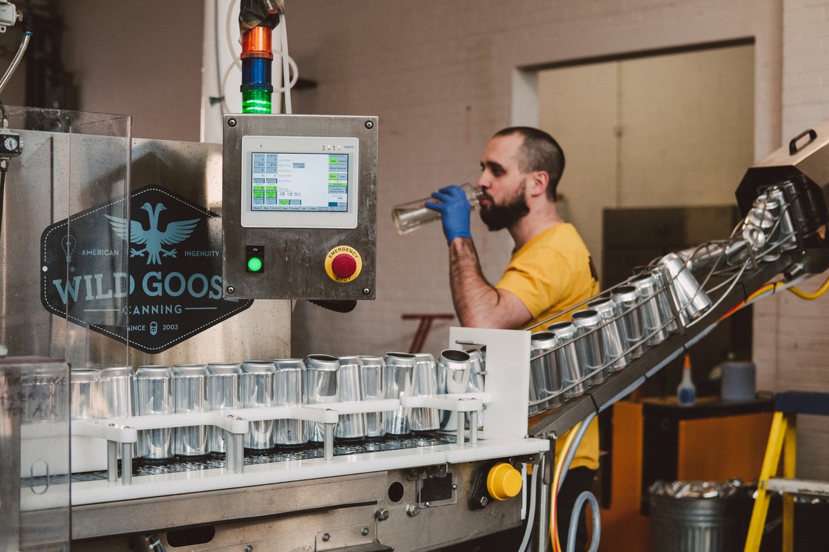 boundarybrewing's tweet photo. Packaging All The Imbongo today.
It’s thirsty work.
#imbongo #ipa #tropical #cans #beer #brewery https://t.co/BZC9dWL4kg