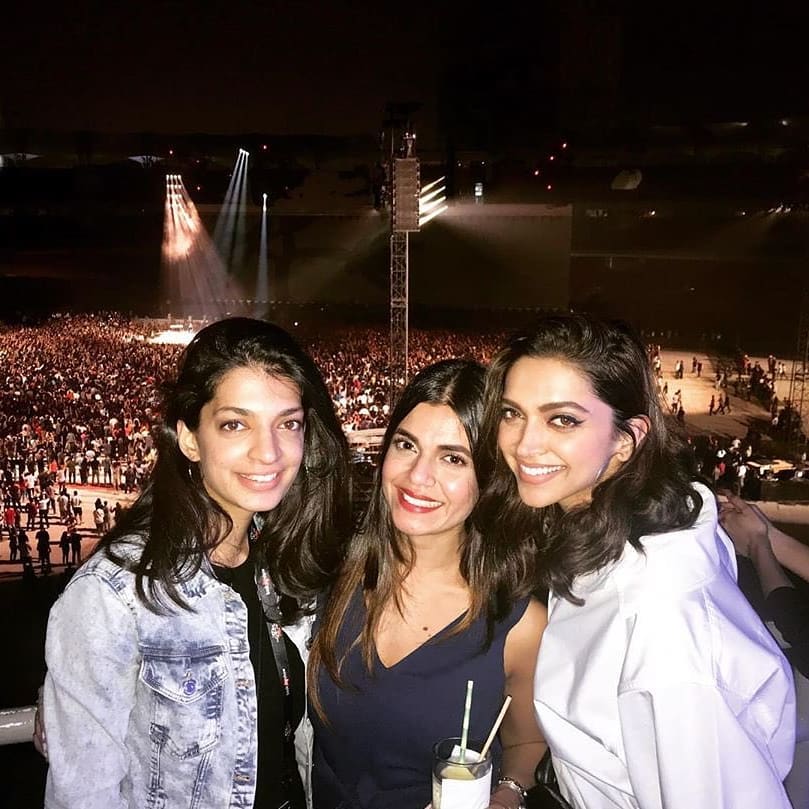 dp1stday1stshow's tweet image. The coolest couple at #U2TheJoshuaTree2019 concert 🔥😍 @deepikapadukone
.
.
.
.
#Deepika #deepikapadukone #Chhapaak #Chhapaakmovie #bollywoodactress #bollywood #cute #cutest #pretty #instapic #instabollywood #aliabhatt #sanyamalhotra #ranveersingh #saraalikhan #tarasutaria