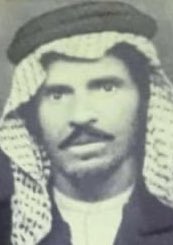 #الكرم
الشي بالشي يذكر‼️
لفت نظري لقب /معشي الشجر
وتذكرت الكويتي /معشي العوسج
الشيخ /حسين بن علي الرومي
كذالك العراقي /معشي القطارين
الشيخ /منشد الحبيب الغزي
هاؤلاء الكرماء‼️
علي بعد وفاتهم إلا إنهم لا يزالون
بذاكرة الرجال وحديث المجالس
بما إشتهروا به بين العرب من كرم
يرحمهم الله