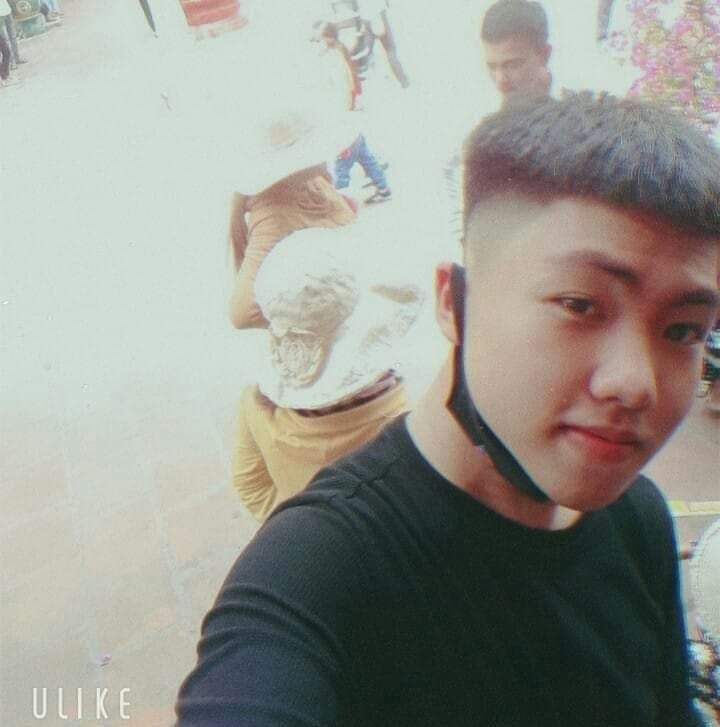 Typhan93304559's tweet photo. Haha đăng có một ảnh bình thường tăng 20 fl coi bộ ngon hay đợi 1k fl đăng ảnh nude😂 https://t.co/TjlbfMR72M