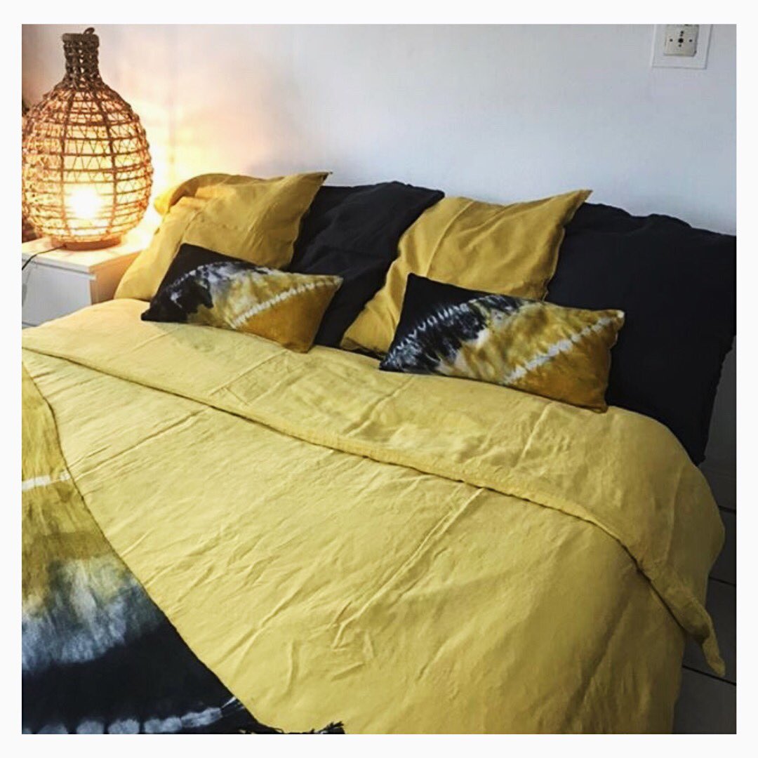 Frida__54's tweet photo. M.O.O.D | Black & Mustard |
#hellofrida #insidefrida #handmade #cushion #mustard #design #madeinafrica #cameroon #interiordesign #artisan #tieanddye https://t.co/ctJioN6HJm