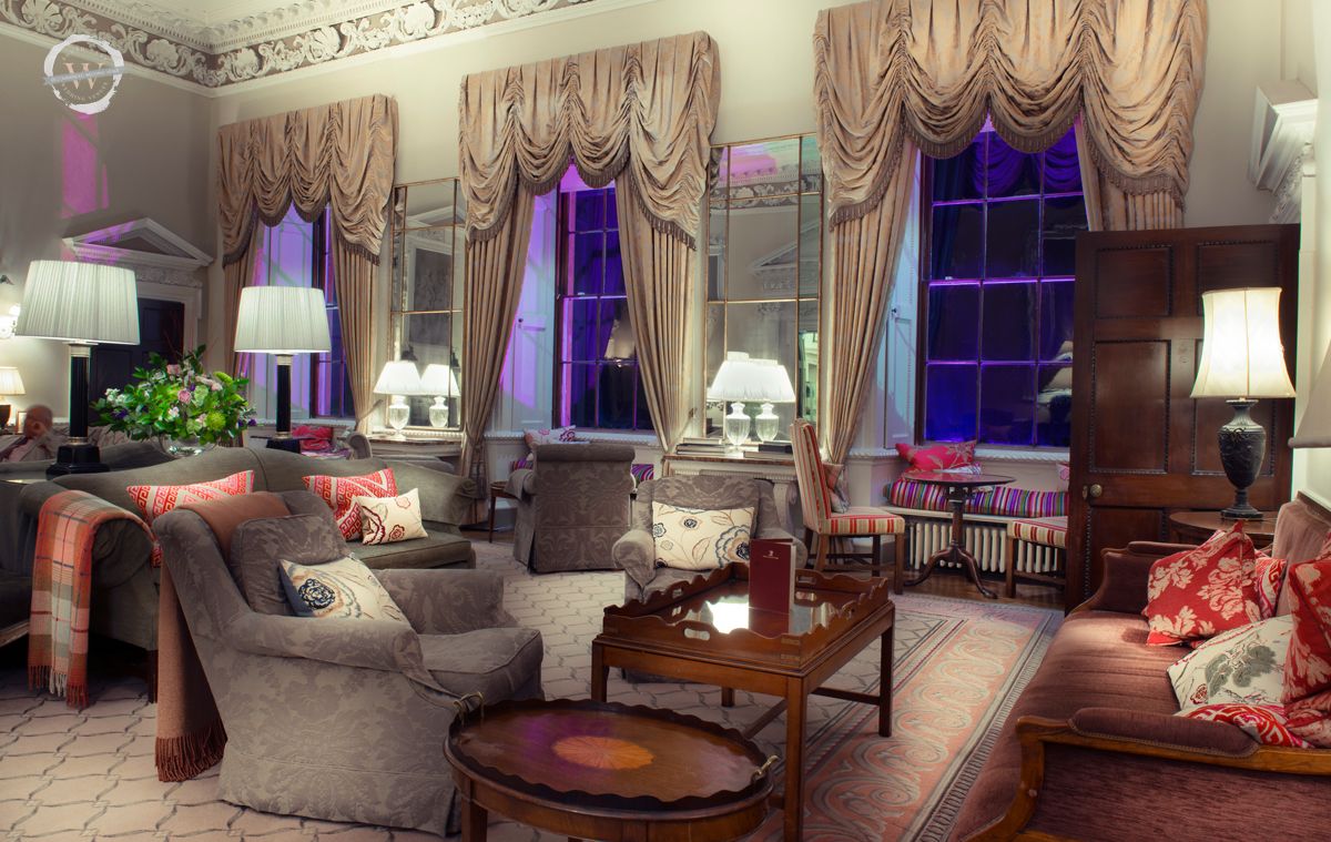 .<a href="/Stoneaston_park/">Ston Easton Park</a> - Steeped in history, this beautiful house is one of the West Country’s most romantic estates and is one of the most idyllic wedding venues in Somerset, located just 11 miles from Bath, 12 miles from Bristol and seven miles from Wells. southwestweddingvenues.co.uk/ston-easton-pa…