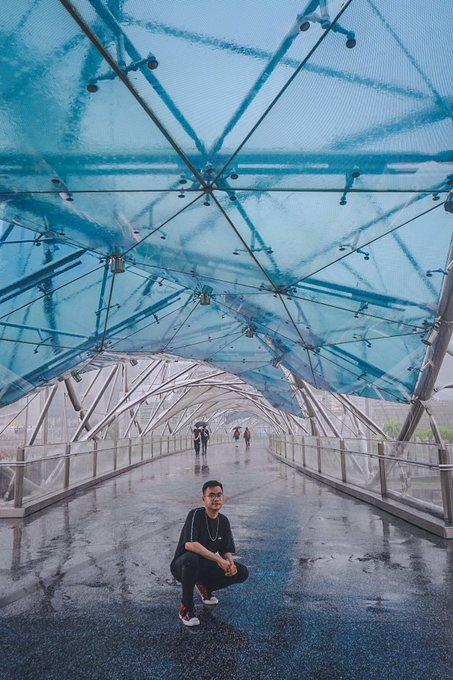 Helix Bridge