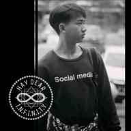 Hugo888877's tweet photo. DEAR_DENNIS_PUTRA sedang siaran! Ada kejutan apa ya di siaran Blued dia? https://t.co/izldXUFzGB https://t.co/jyRczS4To9