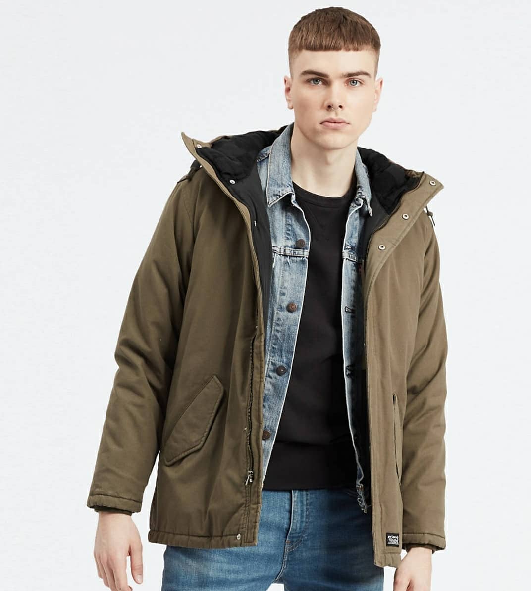 texas_jeans's tweet photo. Para los días fríos de esta Navidad tenemos esta Parka larga de algodón de LEVIS con Thermore, para ir muy calentitos.
#texashombre #texasjeans #texas #texasmoda #igersvillarreal #villarreal #stylmen #menwear #moda #modahombre #menstyle #fashion #levis #feliznavidad #bonadal https://t.co/SB0vNzVXp9