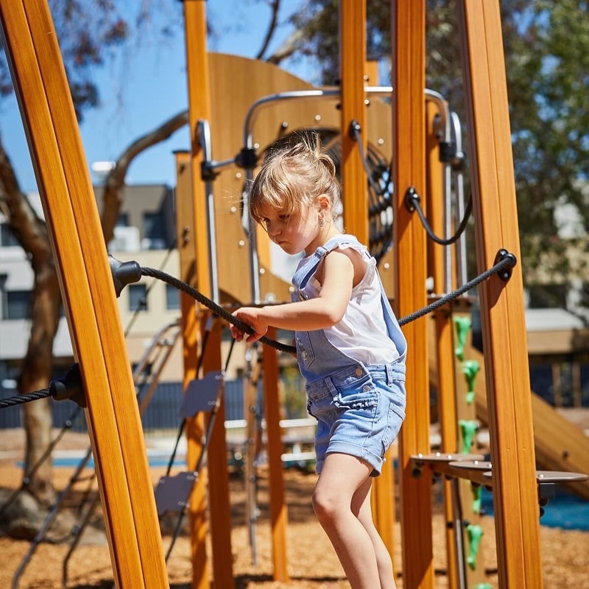 TomProludic's tweet photo. The New Timber Effect Kanope Multiplay Units, a great addition to the Proludic Range.
Durability of Steel 💪🏼
Inspired by Nature 🌱

Beautiful either side of the globe🌍 as seen here at installs in Loughborough and Melbourne 

#ProludicFamily #PlayMustStay @apiplay #Play https://t.co/2g2i14aVfU