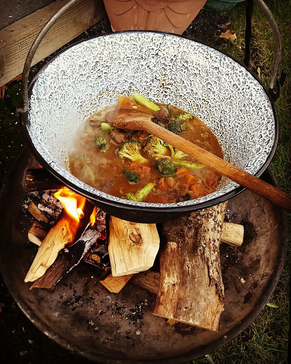 Kotlichcook's tweet photo. We have a great 15% discount on all things #kotlich #outdoorcooking until the end of December #herefordhour @YourHereford1 @herefordhour @OurHereford We are based in west Herefordshire, you can collect and avoid postage. https://t.co/LFzjVCGgLE
