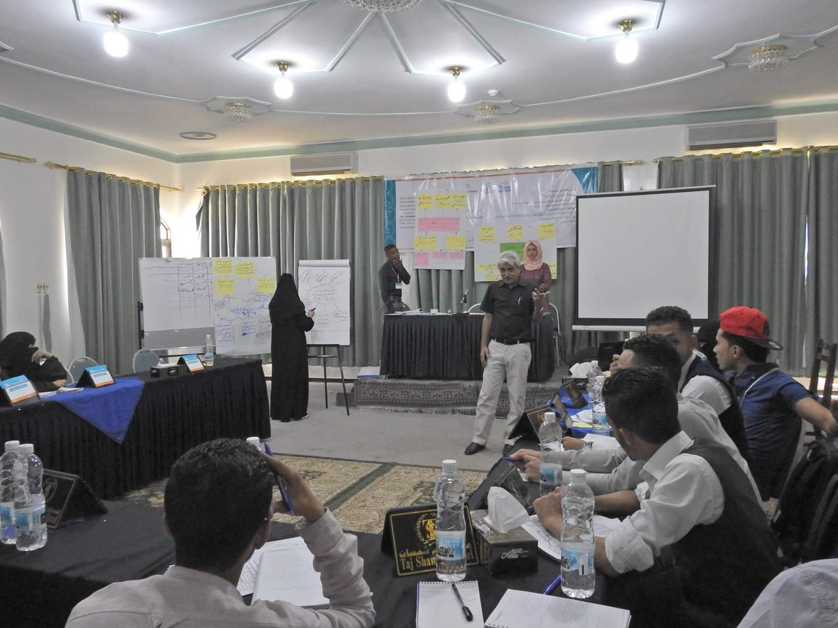 ResonateYemen's tweet photo. The third training day within the first workshop of "#My_Contribution_is_Development” program in Taiz Governorate, which is implemented by #ResonateYemen in partnership with Youth without borders with the support of @EUinYemen
#مساهمتي_تنمية
#رنين_اليمن
#تعز https://t.co/M0yib879HL