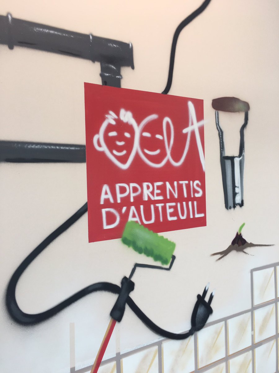 Gourlette's tweet photo. Une 1/2 journée pour donner du sens, sortir de sa zone de confort, vivre un moment engagé en équipe, partager un morceau de vie, aller à la rencontre d’apprentis en formation... mettre l’humain au centre, quoi ! @FondationOrange #teambuildingsolidaire #Engage2025 #fierté https://t.co/VzVtFlSzbP