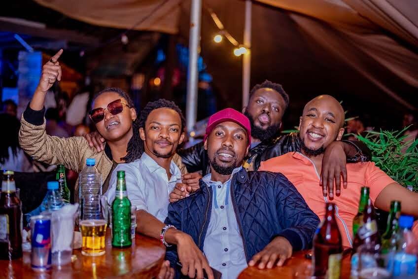 jaytakeapic's tweet photo. I hosted The last #poshnight of the year and as always it was such a vibe!
#hh13ke #paidpartnershipwithdiageo https://t.co/u3OoDMXATz