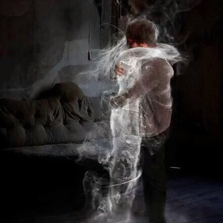 İlk zaman yolcusu
Şimdi çok uzaklarda