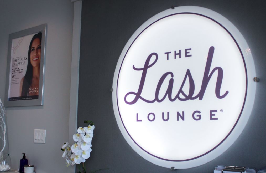 TheLashLounge_'s tweet photo. All of our stylists LOVE what they do! Any chance to help make someone look as beautiful as they feel! Schedule your next appointment here: https://t.co/IzUjU7UcRx  #TheLashLounge #NC #Salon #BrierCreek https://t.co/476NMtsAIW