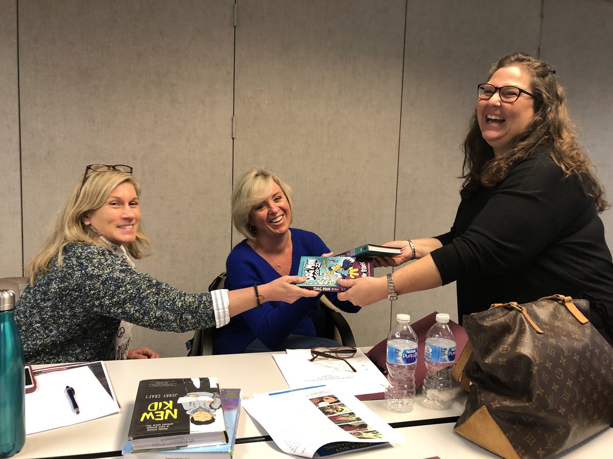 swbsls's tweet photo. Learning how to use graphic novels to develop SEL skills, support ELL learners, and make accurate historical connections. Thank you to Thomasine Mastrantoni from Harrison for a practical and engaging presentation! @LWDLibrary @HarrisonCSD @swbocespd @SWBOCES @ellefriedman1 https://t.co/fDKluCVTZ5