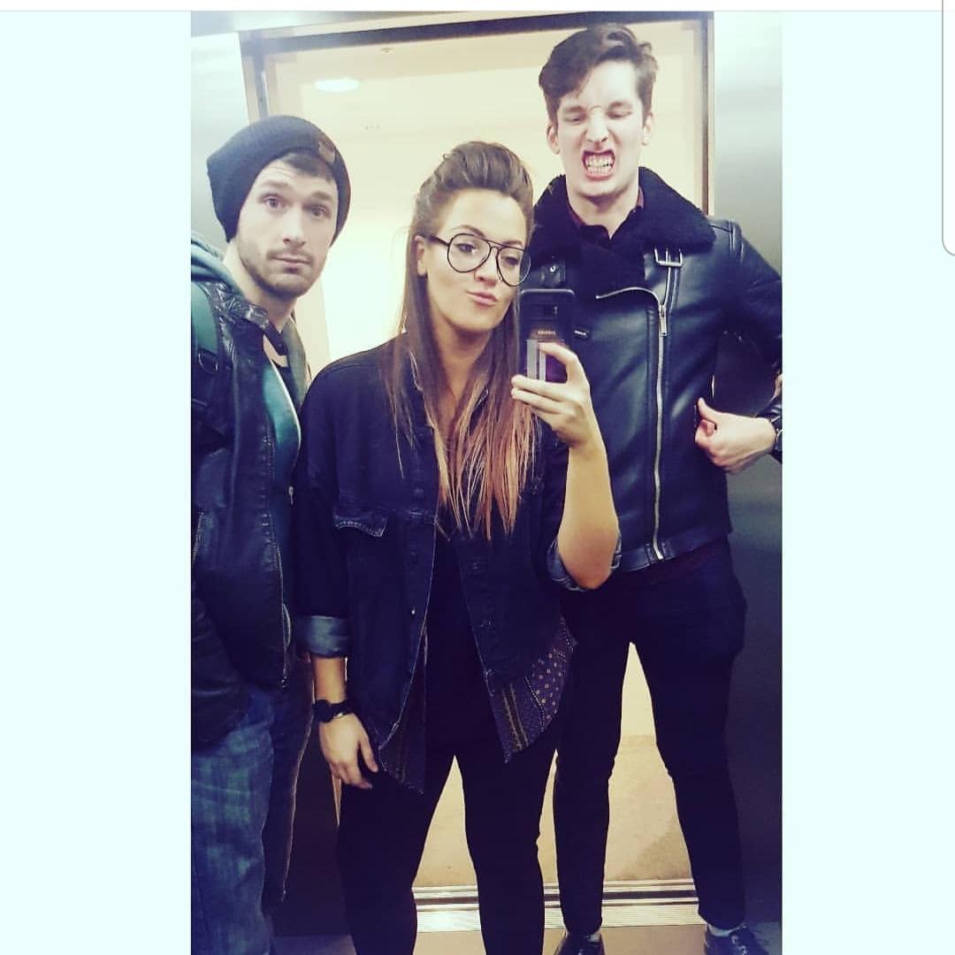 Im working with these clowns again soon and i LITERALLY CANNOT WAIT... 🧡🤡@smileymikes @PeterMooney15 #aduck #aaaahhhlaaaads #fortheloveofcooking