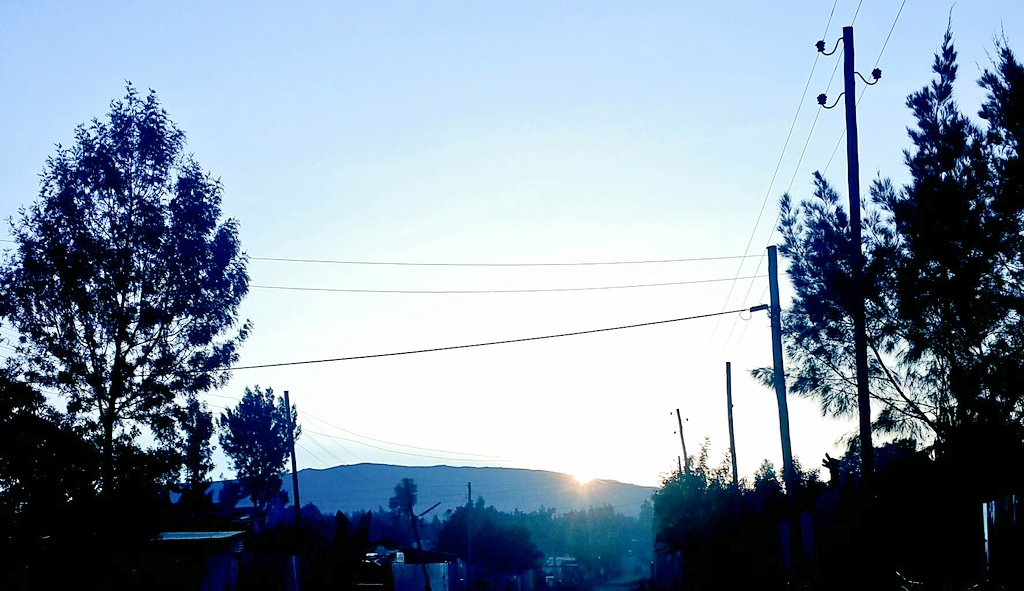 Oliad_D's tweet image. Today, my foot got outta home as the sun rose from the back of the mount #Chilalo in #Assela city Ethiopia.
