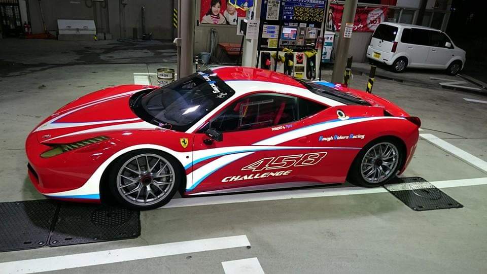 KanenariPyon's tweet photo. このシーズンは暖房が無いので乗れません #Ferrari458challenge https://t.co/BN38MsbVXL