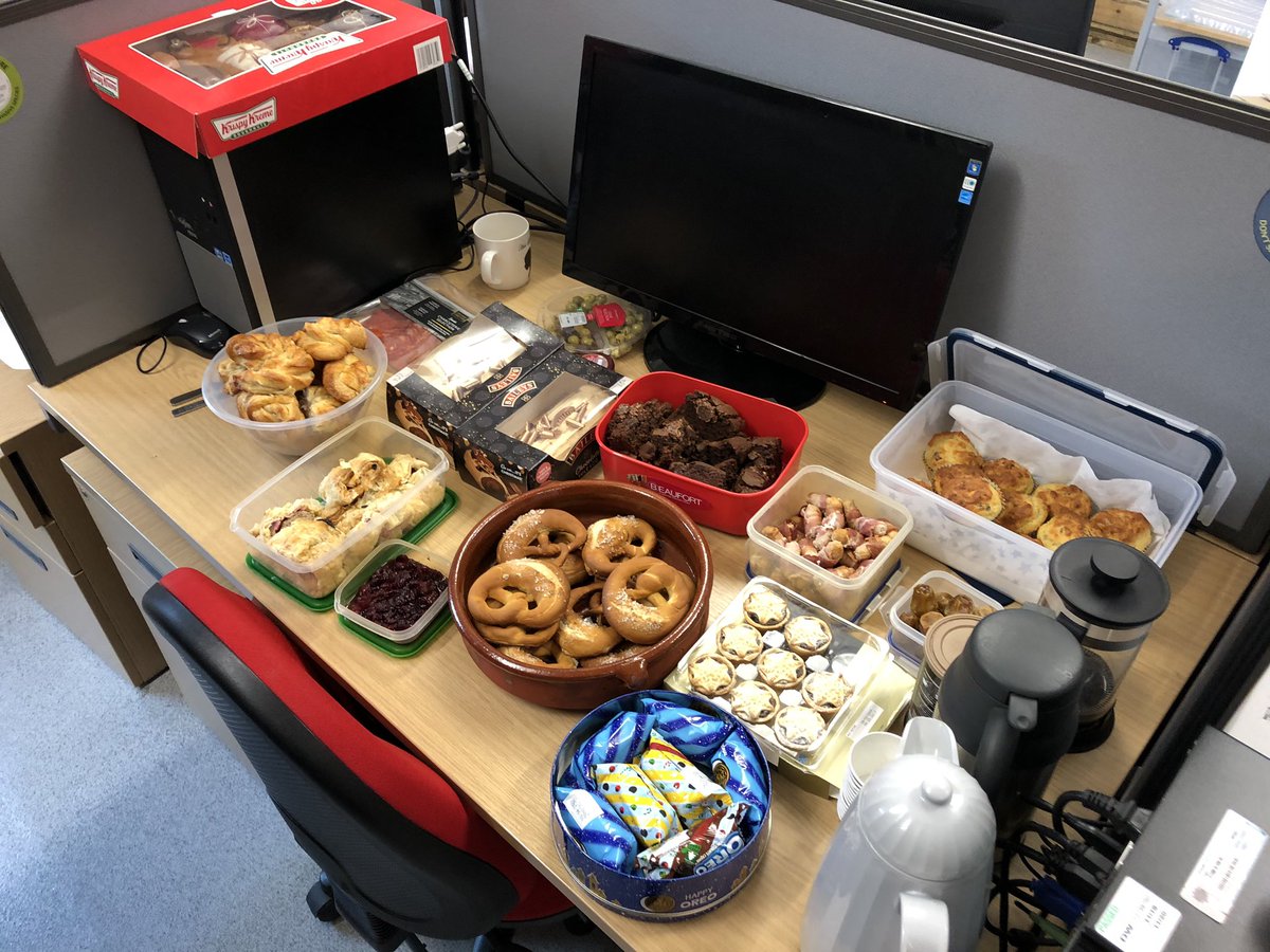 Office Christmas lunch! 🎄🎉🎊<a href="/jessica_minett/">Dr Jess Minett</a> <a href="/JessWare2/">Jess Ware</a> @REJones12 <a href="/QEmma93/">Emma Quinn</a> @nahaaAlotaibi <a href="/EcologyImages/">Dr Frances Ratcliffe 🇪🇺⭐</a> <a href="/SergioTrevi1/">sergio trevi</a>  #bestofficeever