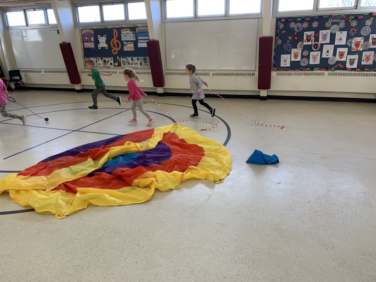 MsCourteny's tweet photo. Check out those super fun “candycane snakes”. The children are using their imaginations today while running through the gym @Oldfield_Osprey Pre-Primary! #imagination #gym #activechildren #hrcepreprimary #nsece #nspreprimaey https://t.co/AMxDTV9XRK