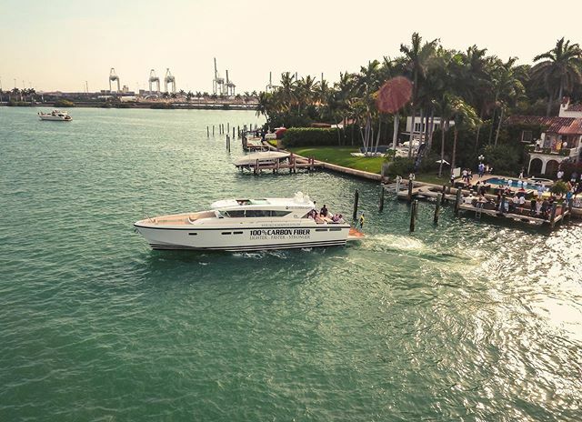 54 Carbon takes guests on runs in the Miami Beach waters during VIP events. We love showing off her smooth and easy handling #seakeeper #volvopentaips #carbonfiberseries