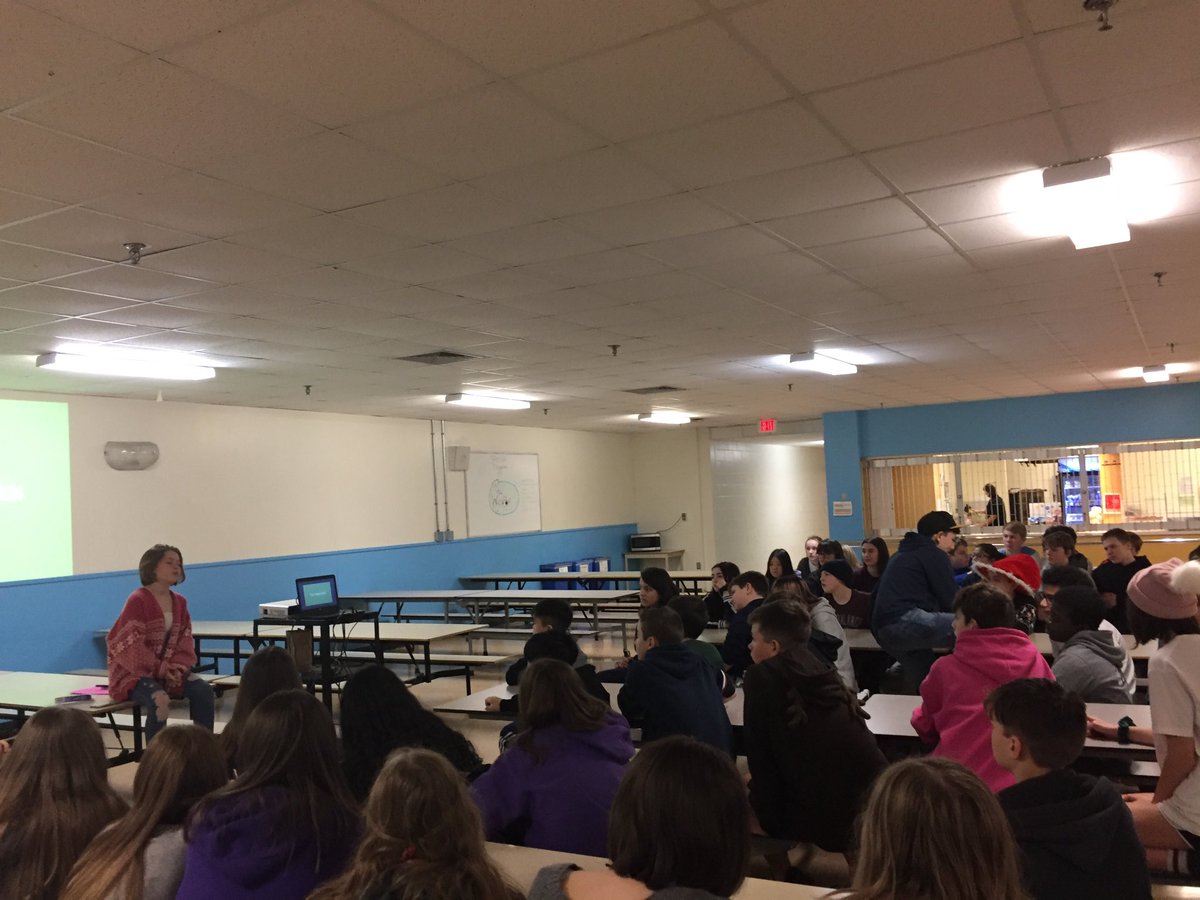 ms_clarke_24's tweet image. Conversations about climate crisis to grade 8. Learning from their peer. #ClimateChange #seewhatiamlearning ⁦@RLJH_HRSB⁩ ⁦@HRCE_NS⁩