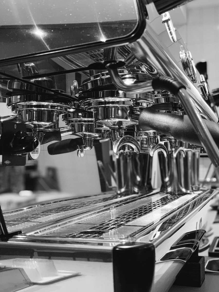 Inner Rail Food Hall tweet media