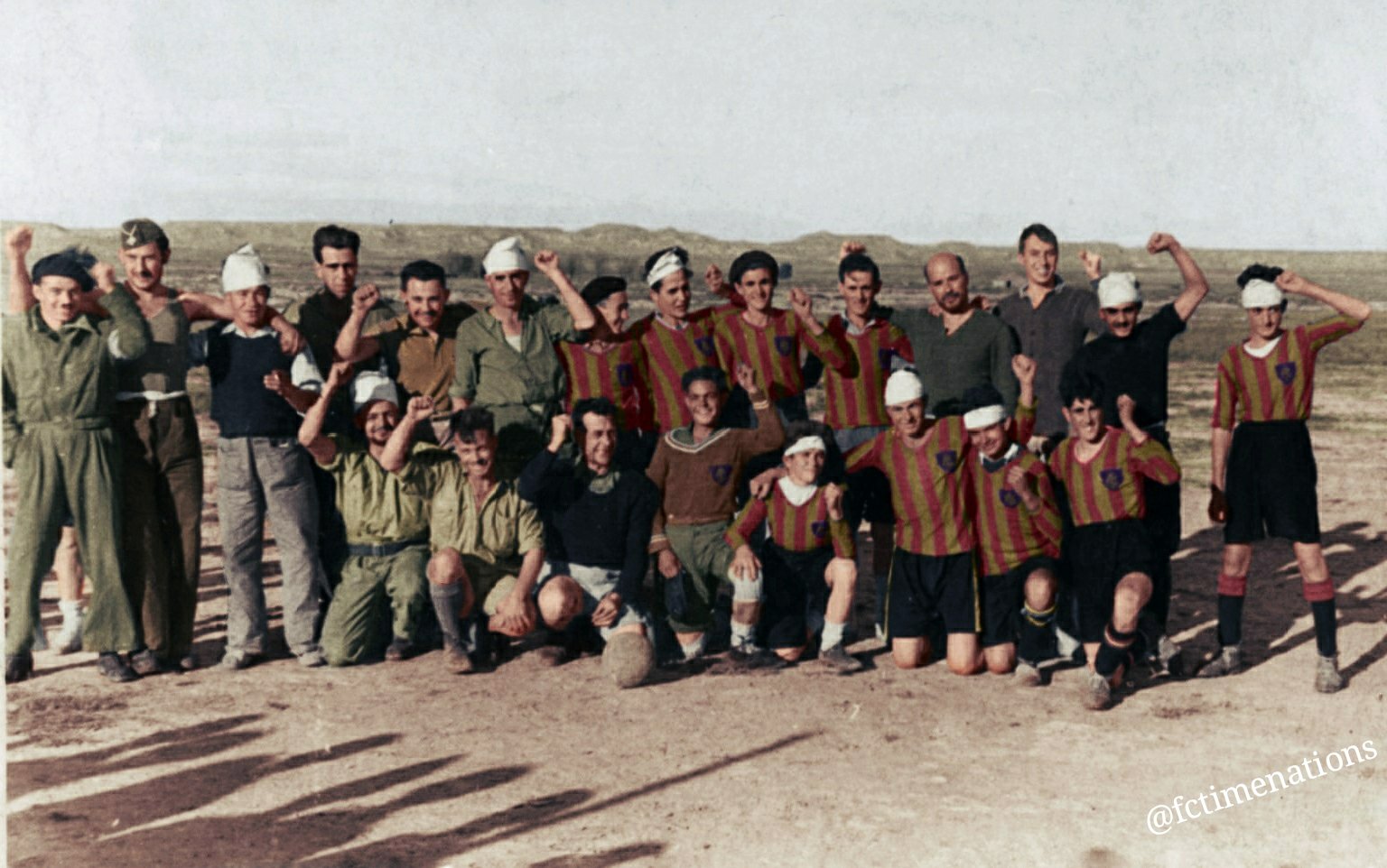 FOTOS HISTORICAS O CHULAS  DE FUTBOL - Página 17 EL6m3IwX0AAangH?format=jpg&name=large